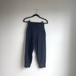 lululemon Align Jogger Crop